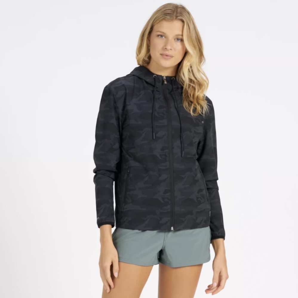 Vuori Womens Outdoor Trainer Shell